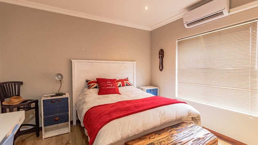 4 Bedroom Property for Sale in Blue Lagoon Western Cape